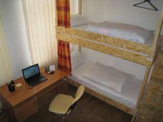 Хостелы Hostel Smile-Dnepr Днепр Спальное место в общем номере для мужчин и женщин с 12 кроватями-5