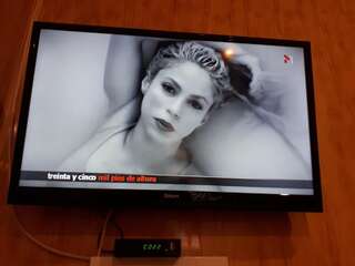 Хостелы Hostel Smile-Dnepr Днепр Двухместный номер с 1 кроватью или 2 отдельными кроватями и дополнительной кроватью-3